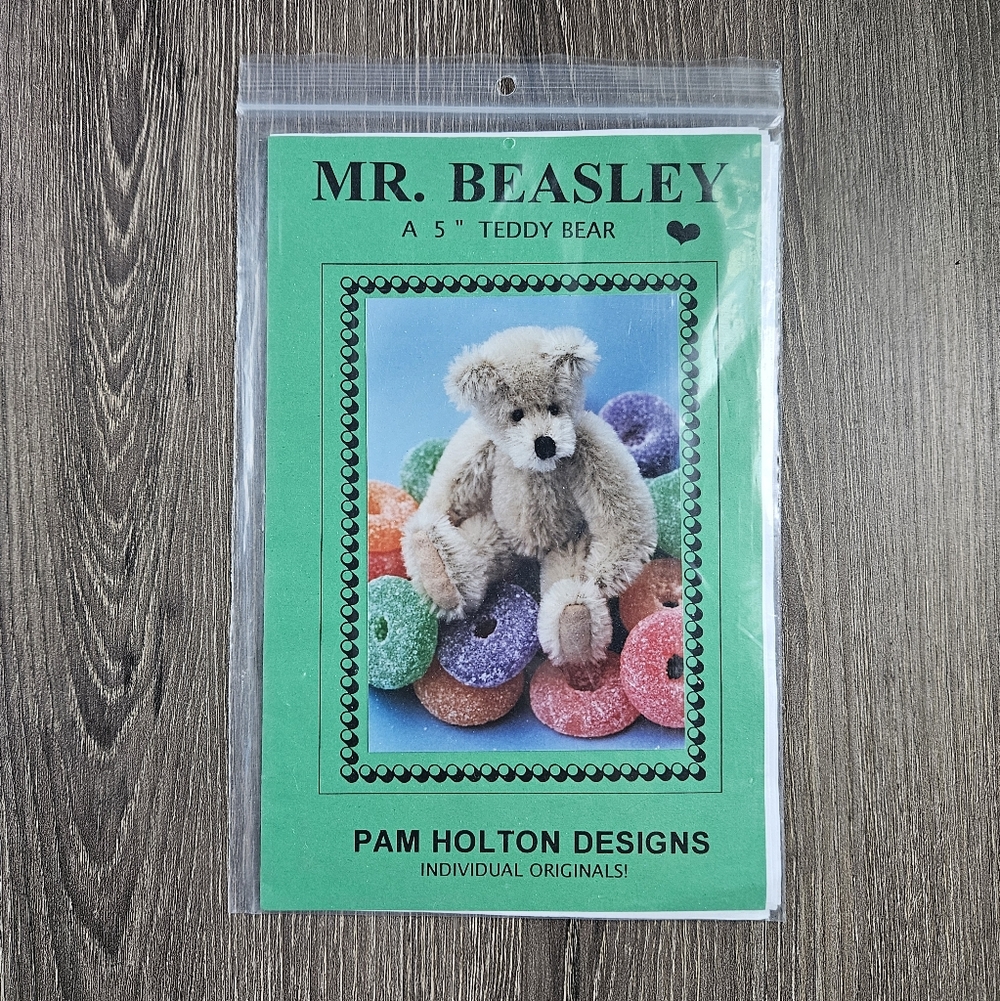 NEW Pam Holton Designs Mr. Beasley Teddy Bear Pattern